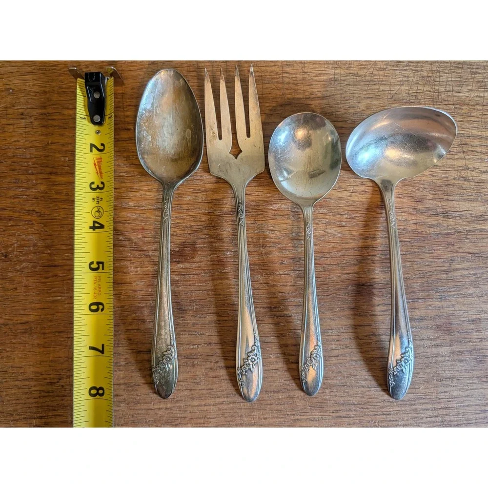 Oneida Community Tudor Plate Queen Bess II Silverware Set 4pc Floral Fork Spoons